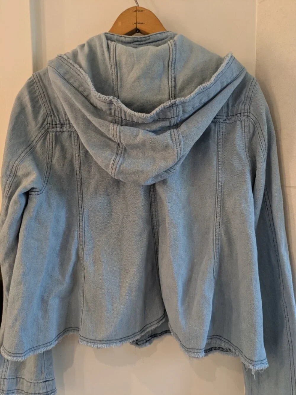 Free People Raw Edge Hooded Denim Swing Jacket-Light Wash Size L.